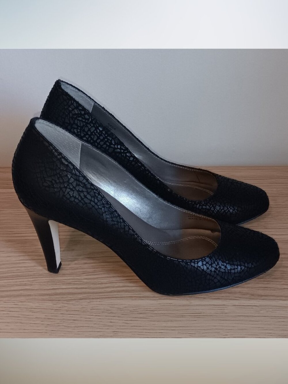 Tahari Women's Ta-Naila Pumps Black 6.5